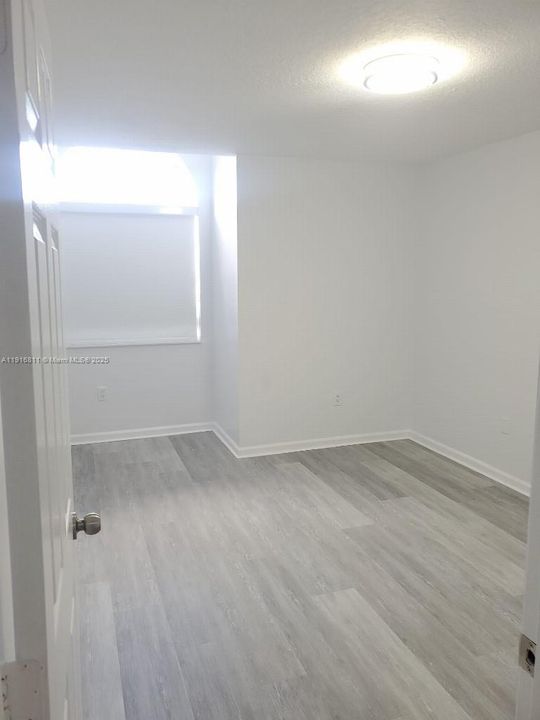 待售: $1,175,000 (4 贝兹, 2 浴室, 2412 平方英尺)