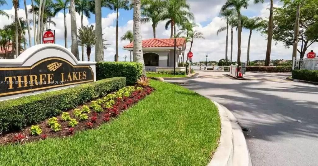 待售: $1,175,000 (4 贝兹, 2 浴室, 2412 平方英尺)