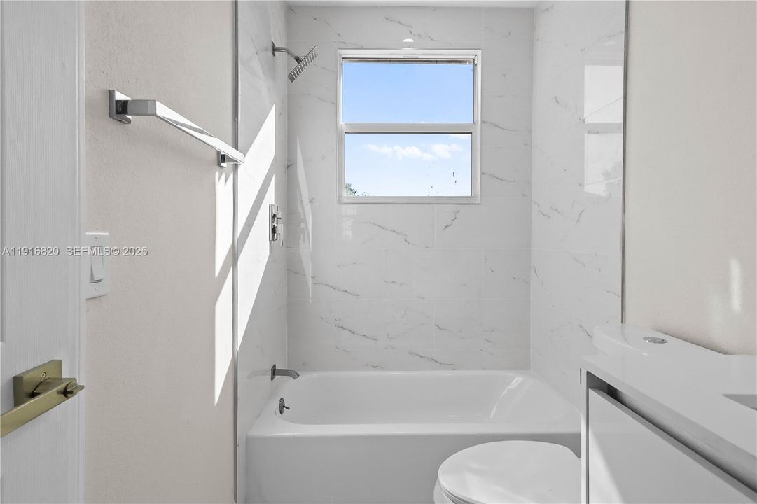 For Sale: $569,900 (3 beds, 2 baths, 1504 Square Feet)