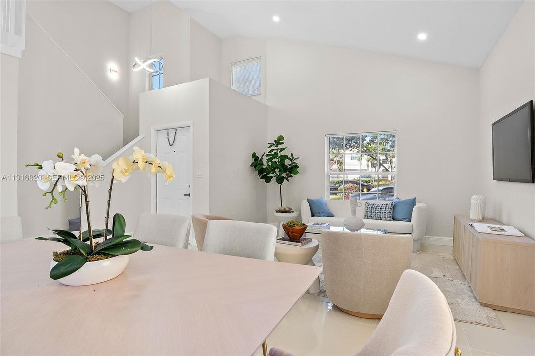 For Sale: $569,900 (3 beds, 2 baths, 1504 Square Feet)