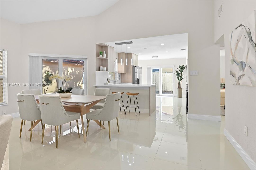 For Sale: $569,900 (3 beds, 2 baths, 1504 Square Feet)