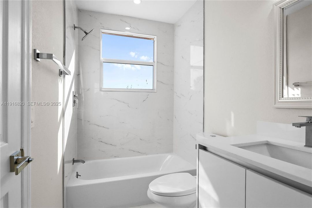 For Sale: $569,900 (3 beds, 2 baths, 1504 Square Feet)