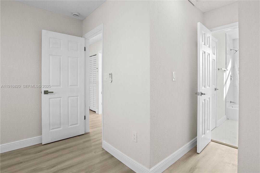 For Sale: $569,900 (3 beds, 2 baths, 1504 Square Feet)