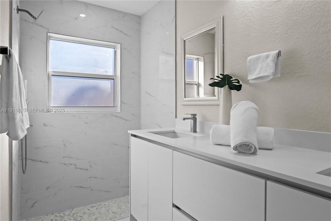 For Sale: $569,900 (3 beds, 2 baths, 1504 Square Feet)