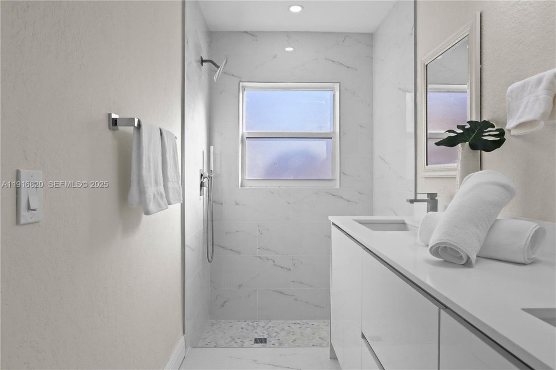 For Sale: $569,900 (3 beds, 2 baths, 1504 Square Feet)