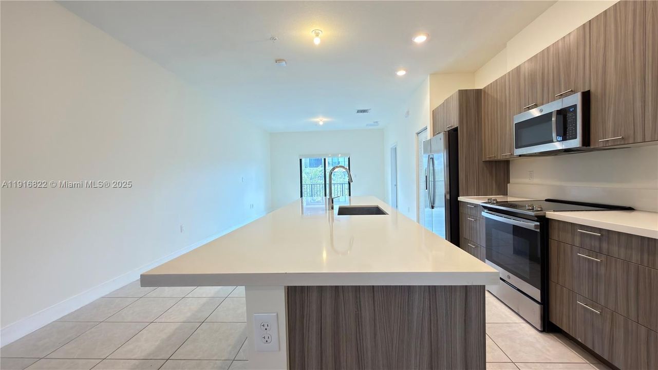 En Venta: $439,000 (3 camas, 2 baños, 1236 Pies cuadrados)