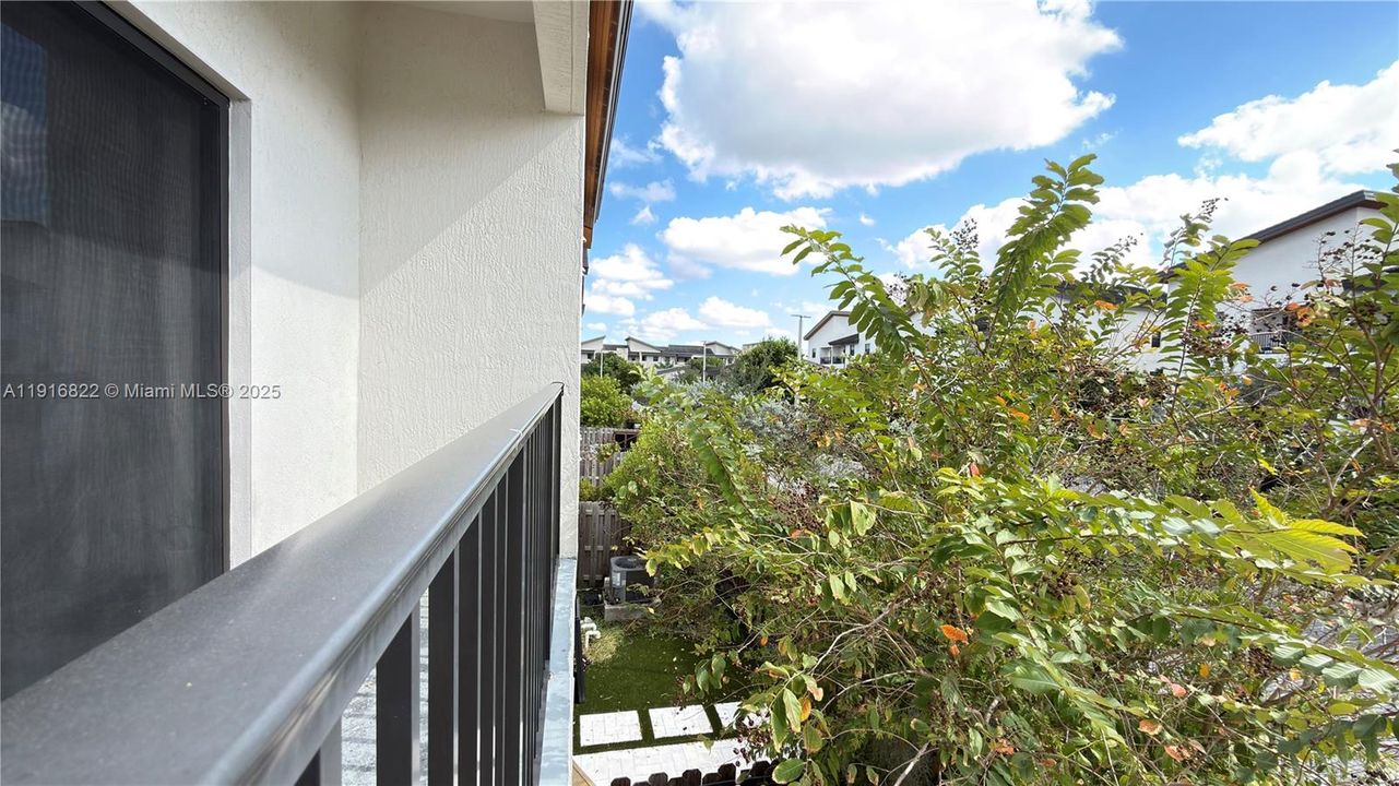 En Venta: $439,000 (3 camas, 2 baños, 1236 Pies cuadrados)