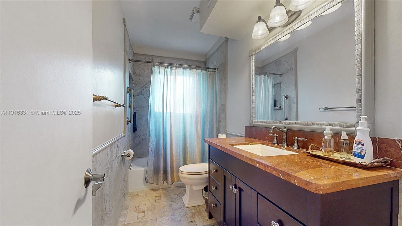 For Sale: $1,350,000 (4 beds, 2 baths, 2124 Square Feet)