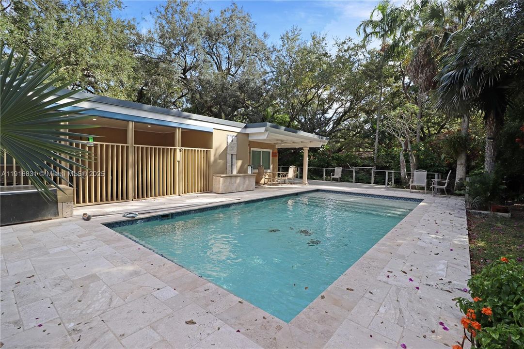 For Sale: $1,350,000 (4 beds, 2 baths, 2124 Square Feet)