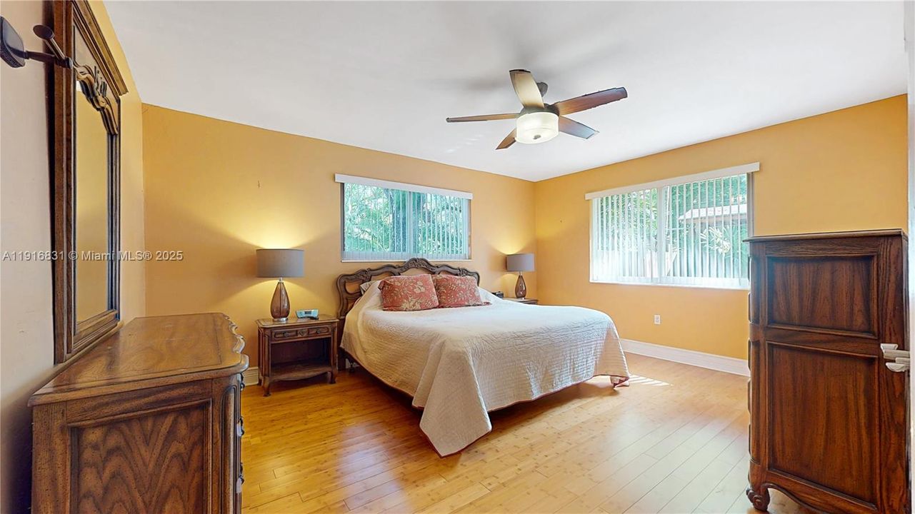 For Sale: $1,350,000 (4 beds, 2 baths, 2124 Square Feet)