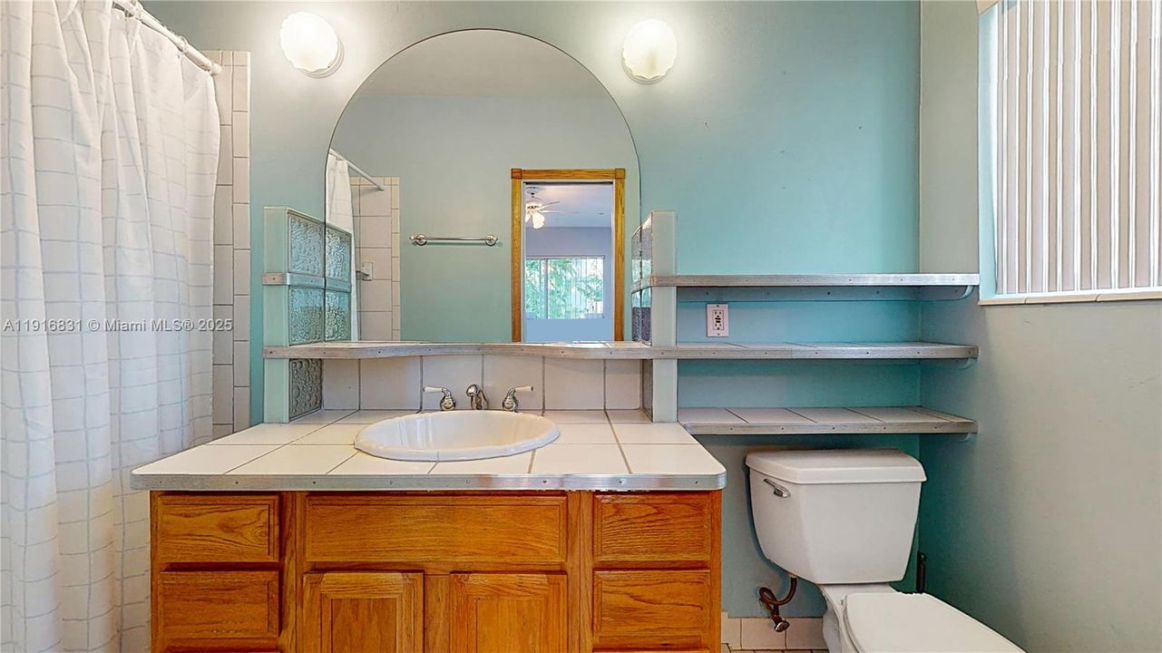 For Sale: $1,350,000 (4 beds, 2 baths, 2124 Square Feet)