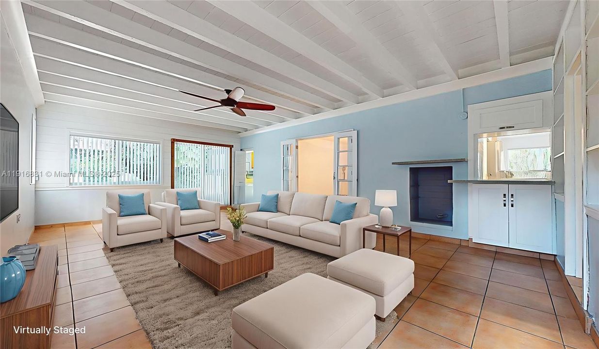 For Sale: $1,350,000 (4 beds, 2 baths, 2124 Square Feet)