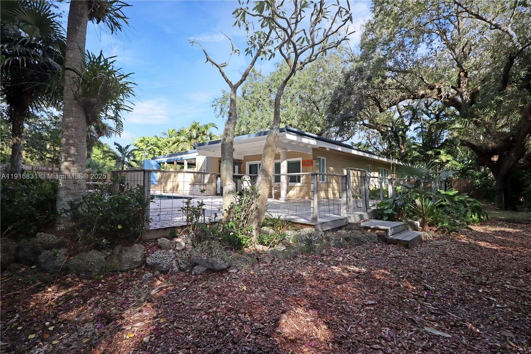 For Sale: $1,350,000 (4 beds, 2 baths, 2124 Square Feet)