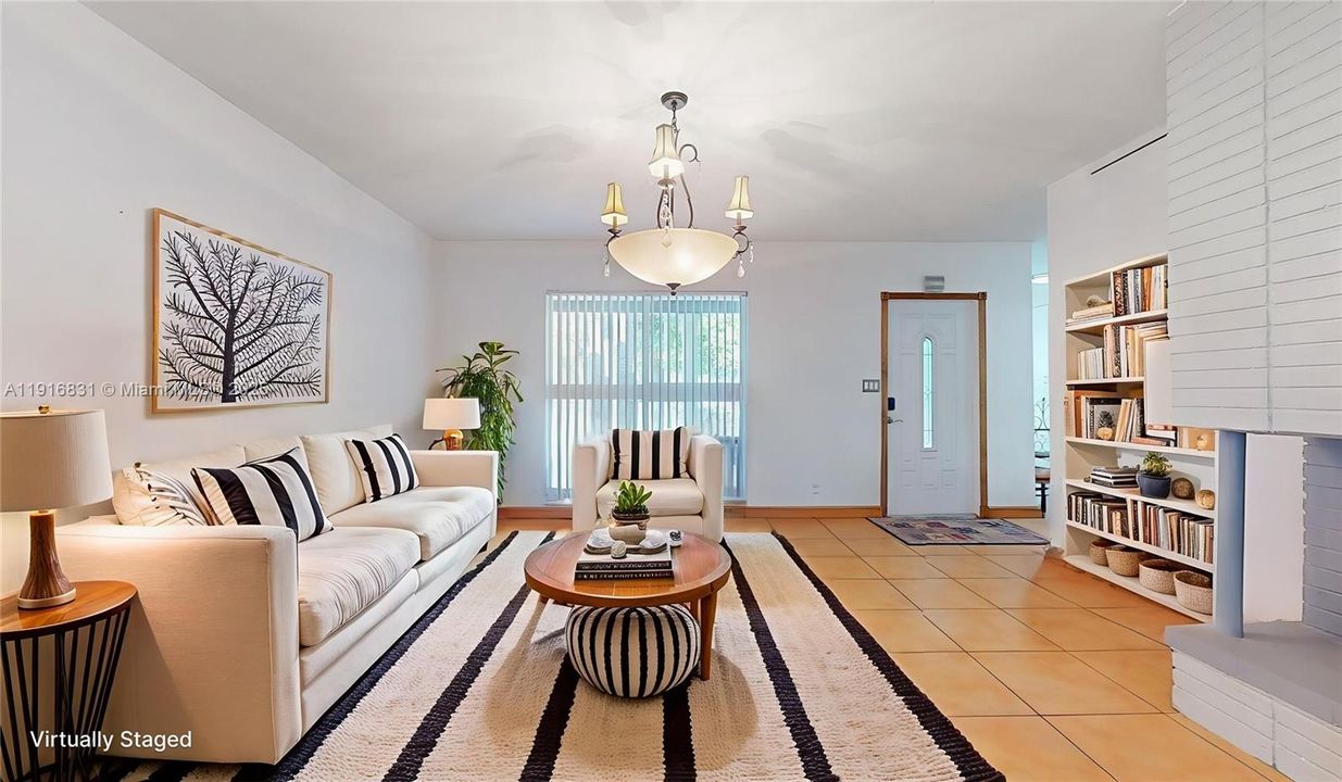 For Sale: $1,350,000 (4 beds, 2 baths, 2124 Square Feet)