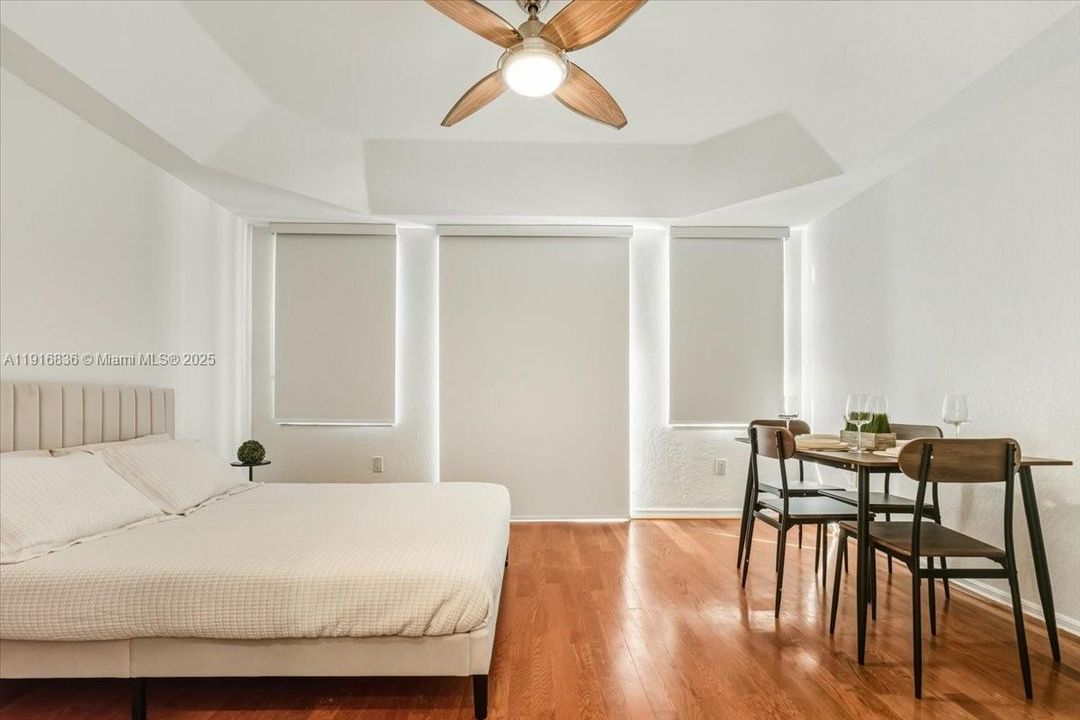 Active With Contract: $1,800 (0 beds, 1 baths, 1966 Square Feet)