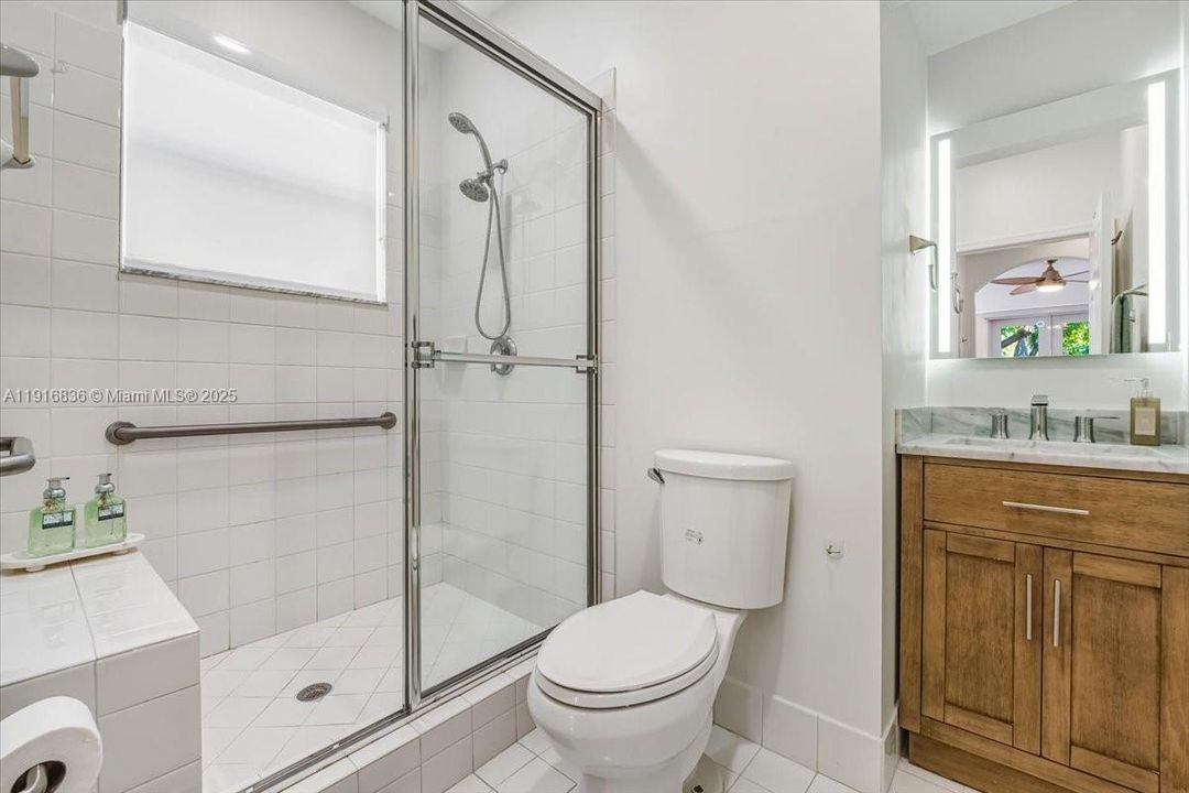 Active With Contract: $1,800 (0 beds, 1 baths, 1966 Square Feet)