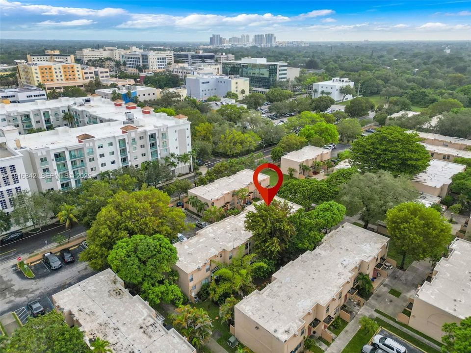 For Rent: $2,650 (4 beds, 2 baths, 1130 Square Feet)