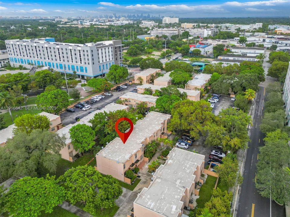 For Rent: $2,650 (4 beds, 2 baths, 1130 Square Feet)