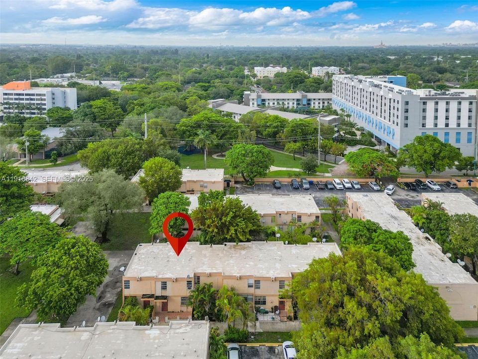 For Rent: $2,650 (4 beds, 2 baths, 1130 Square Feet)