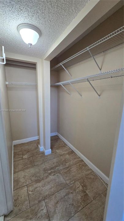 待售: $224,900 (2 贝兹, 2 浴室, 970 平方英尺)