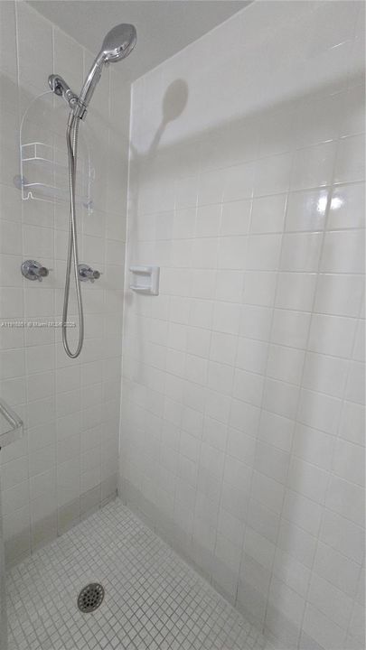 待售: $224,900 (2 贝兹, 2 浴室, 970 平方英尺)