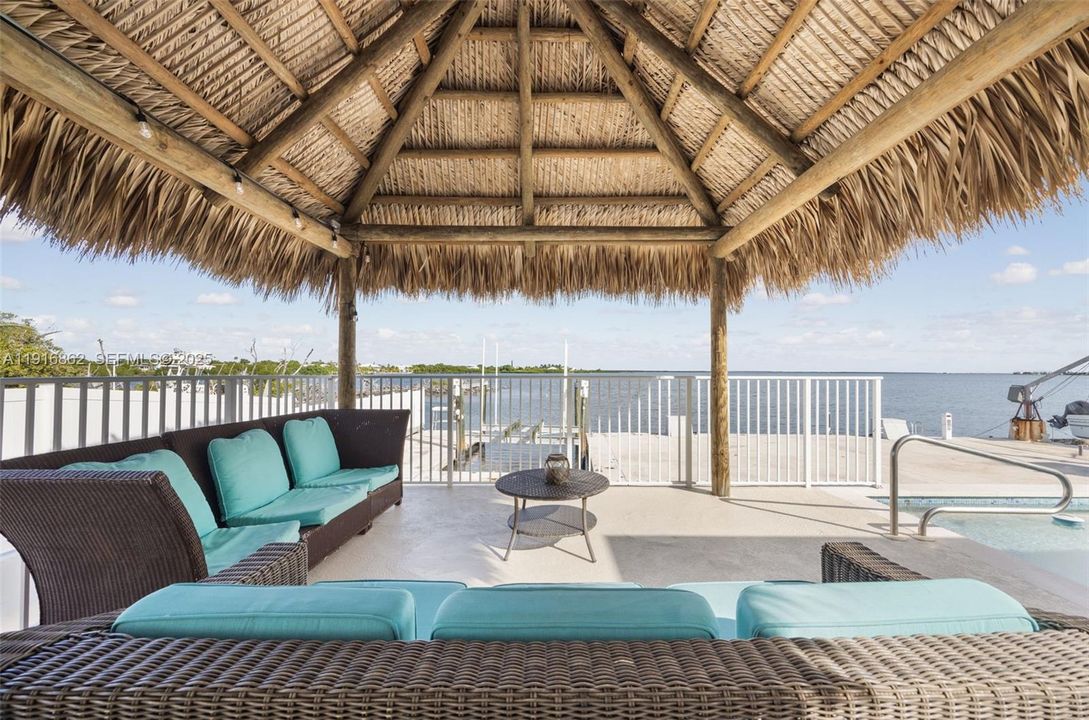 For Sale: $2,069,000 (3 beds, 2 baths, 1849 Square Feet)