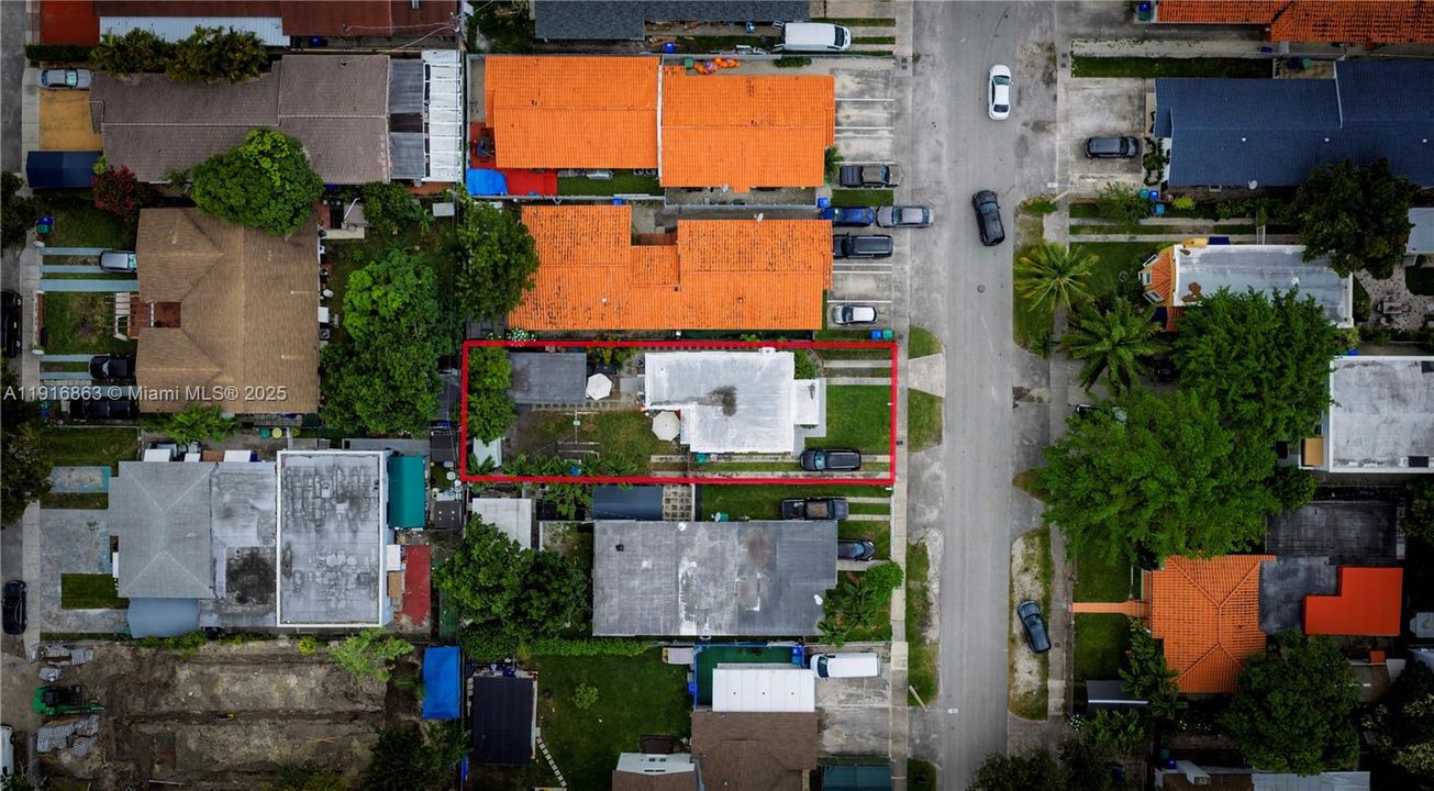 For Sale: $714,990 (2 beds, 2 baths, 896 Square Feet)