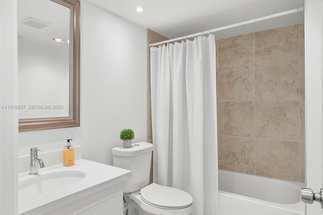 В аренду: $2,300 (2 спален, 2 ванн, 1192 Квадратных фут)