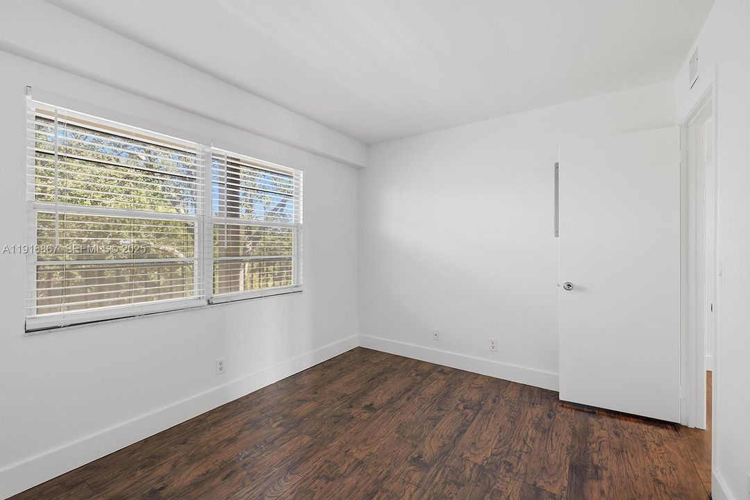 В аренду: $2,300 (2 спален, 2 ванн, 1192 Квадратных фут)