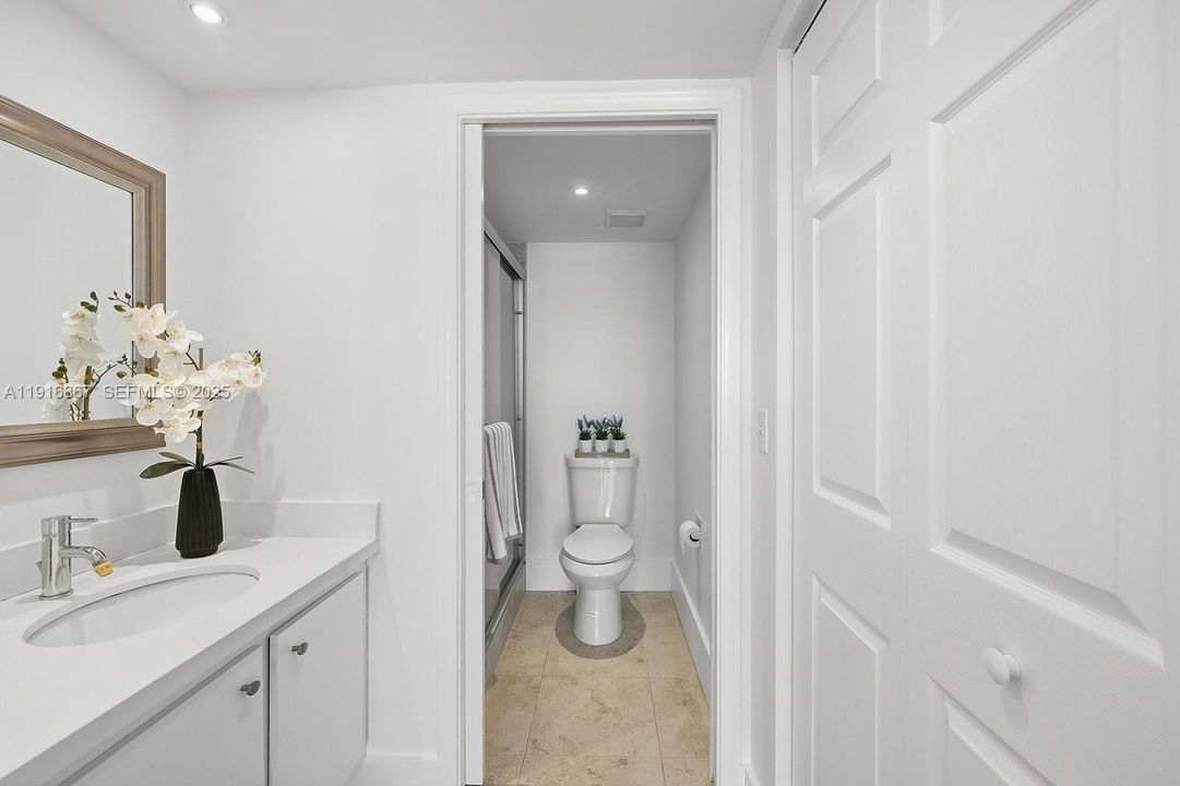 В аренду: $2,300 (2 спален, 2 ванн, 1192 Квадратных фут)