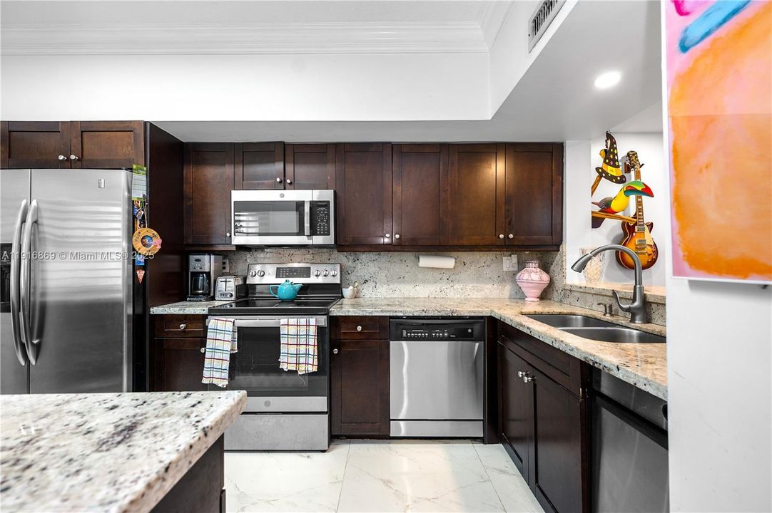 En Venta: $475,000 (2 camas, 2 baños, 1250 Pies cuadrados)