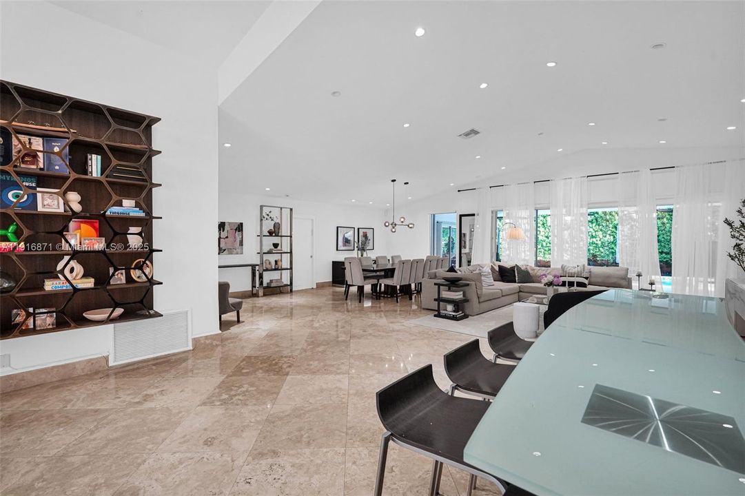 待售: $8,500,000 (3 贝兹, 4 浴室, 3764 平方英尺)