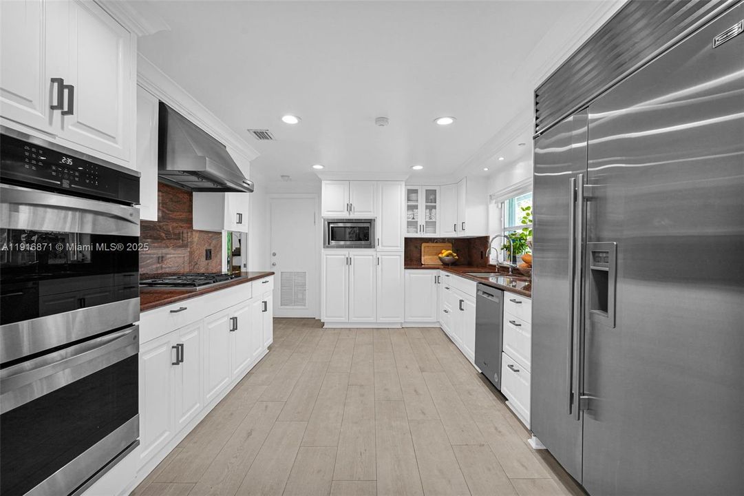 待售: $8,500,000 (3 贝兹, 4 浴室, 3764 平方英尺)