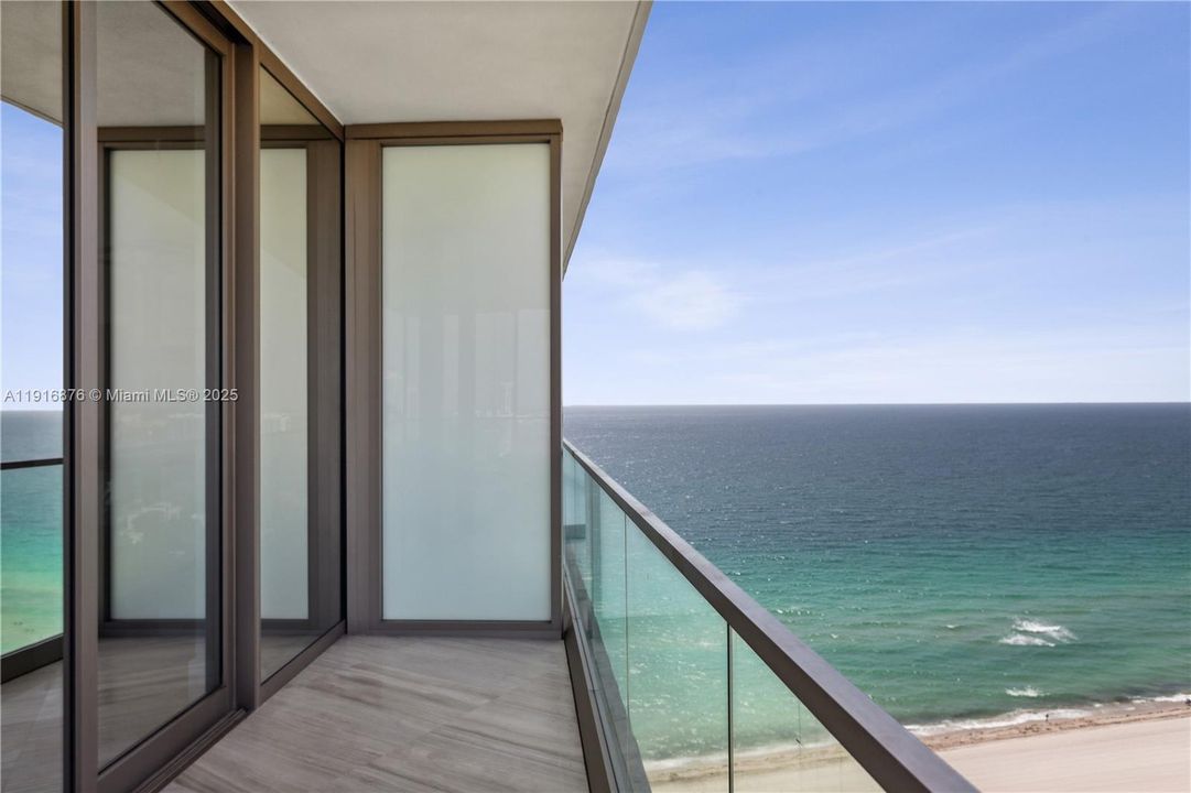 For Rent: $11,000 (2 beds, 2 baths, 1147 Square Feet)