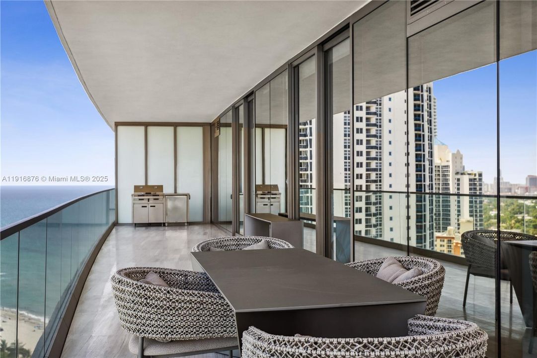 For Rent: $11,000 (2 beds, 2 baths, 1147 Square Feet)