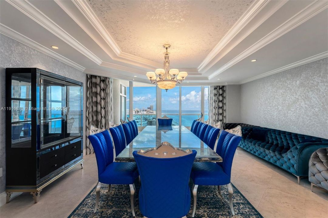 For Rent: $39,950 (4 beds, 5 baths, 4370 Square Feet)