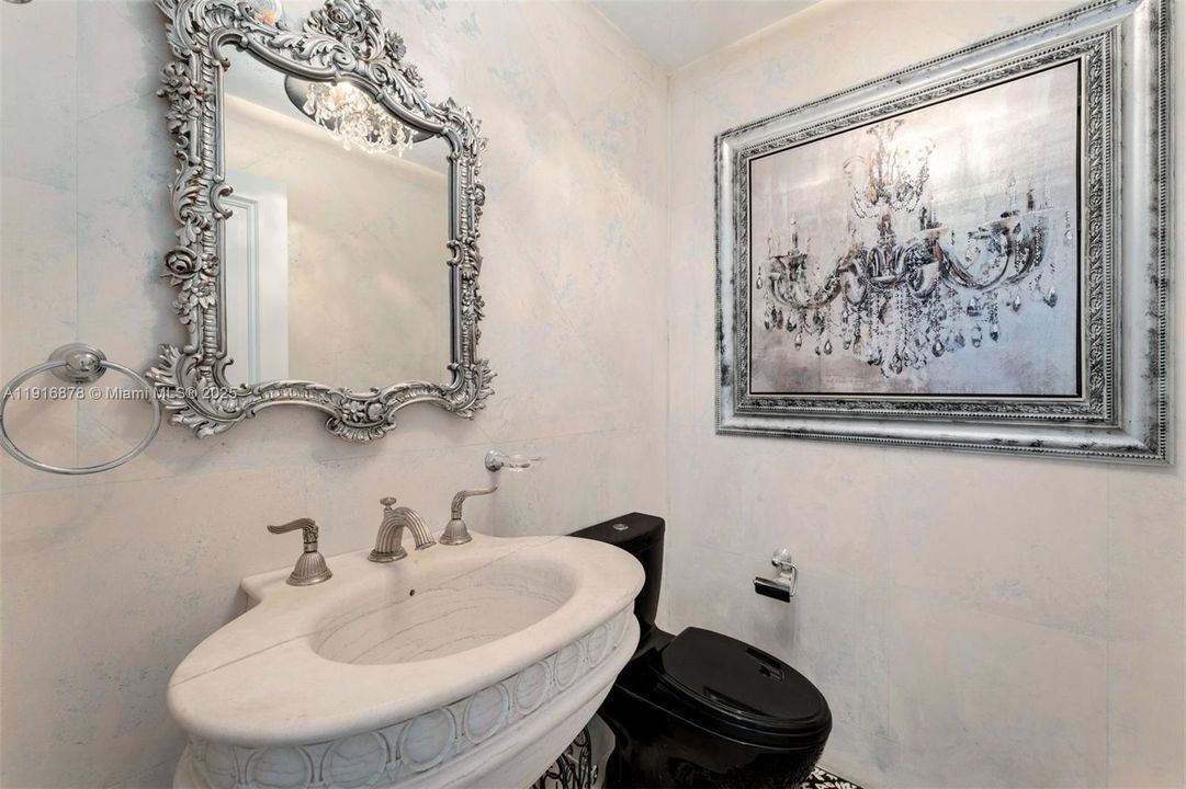 For Rent: $39,950 (4 beds, 5 baths, 4370 Square Feet)