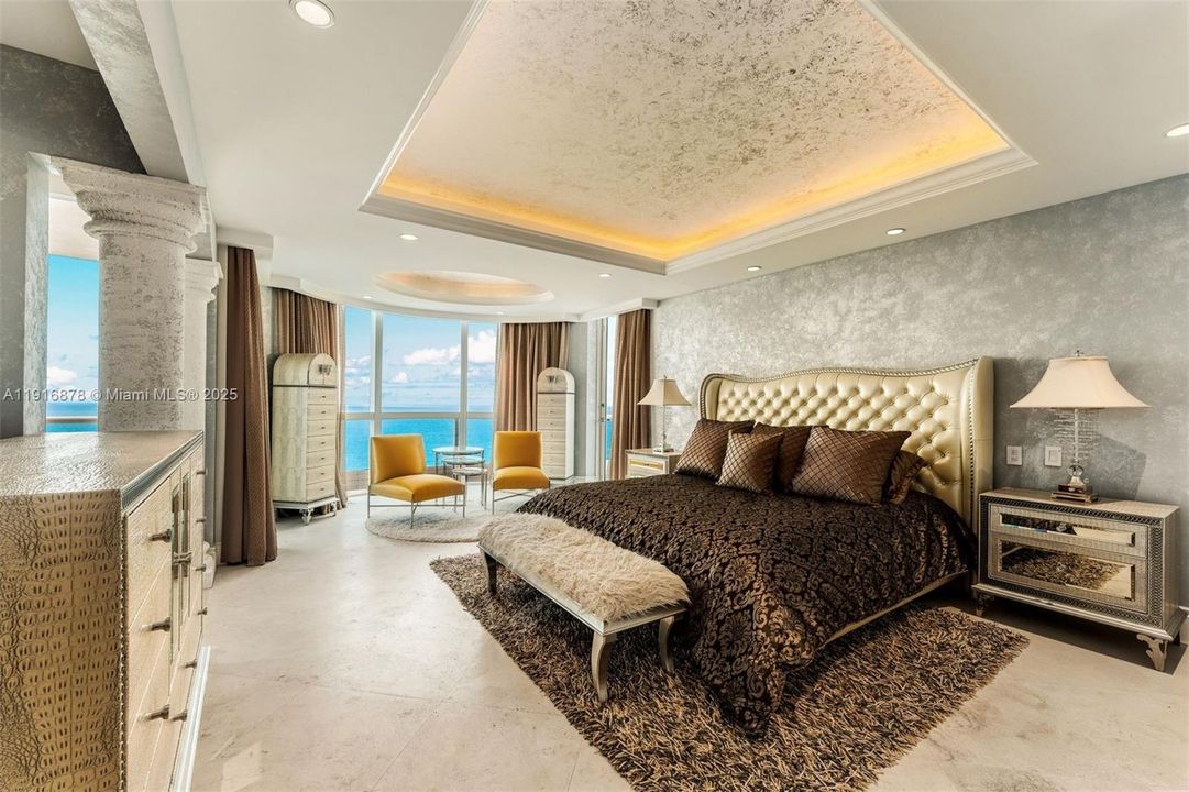 For Rent: $39,950 (4 beds, 5 baths, 4370 Square Feet)