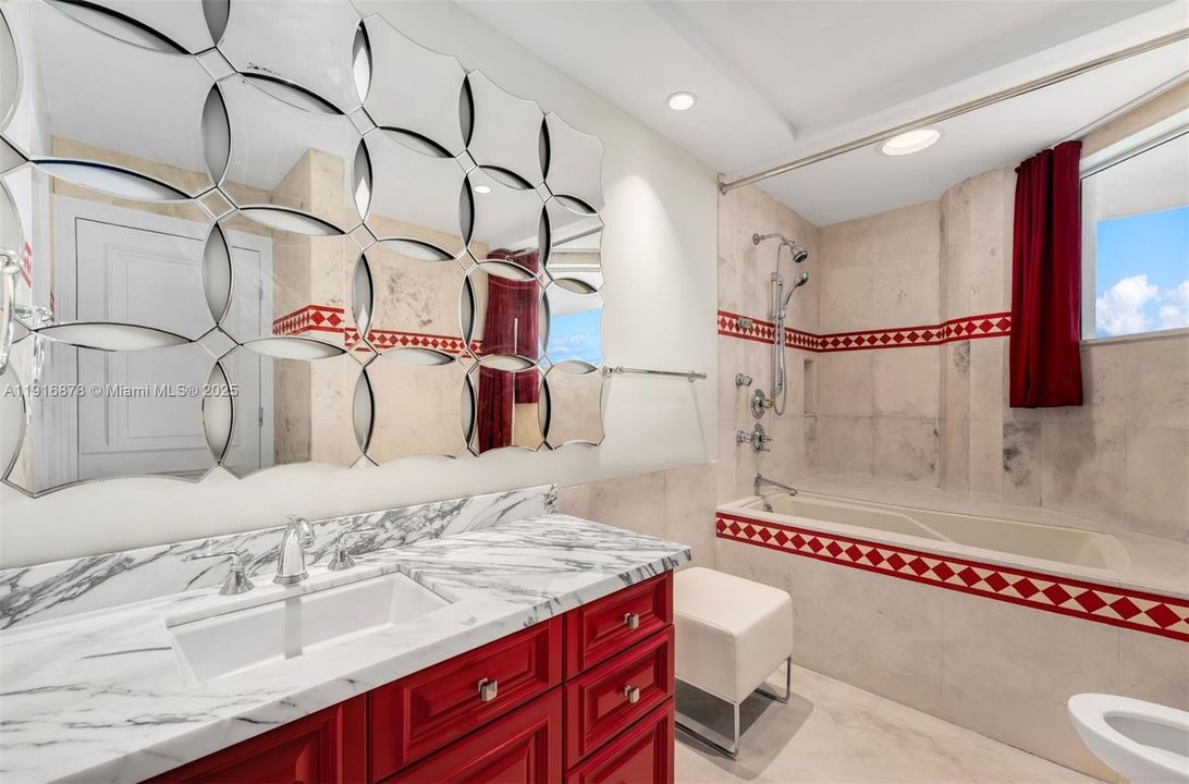 For Rent: $39,950 (4 beds, 5 baths, 4370 Square Feet)