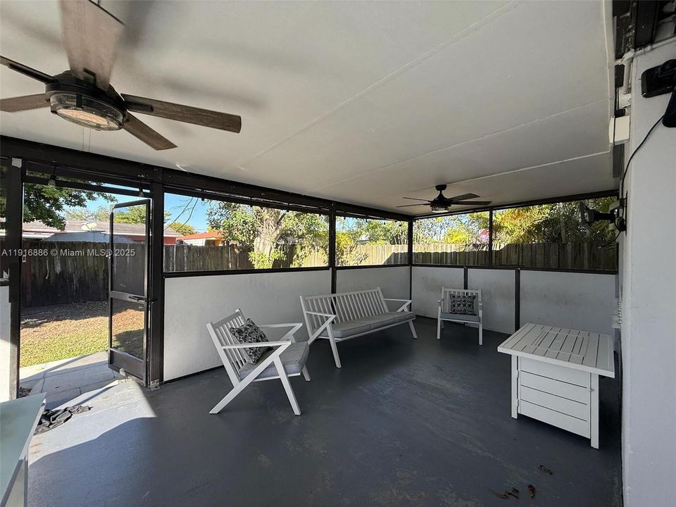 For Rent: $3,300 (4 beds, 2 baths, 2204 Square Feet)