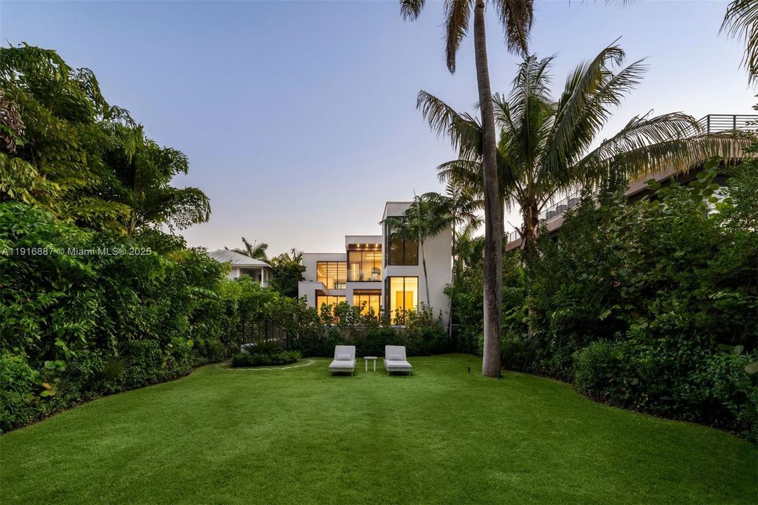 En Venta: $10,995,000 (6 camas, 7 baños, 7065 Pies cuadrados)