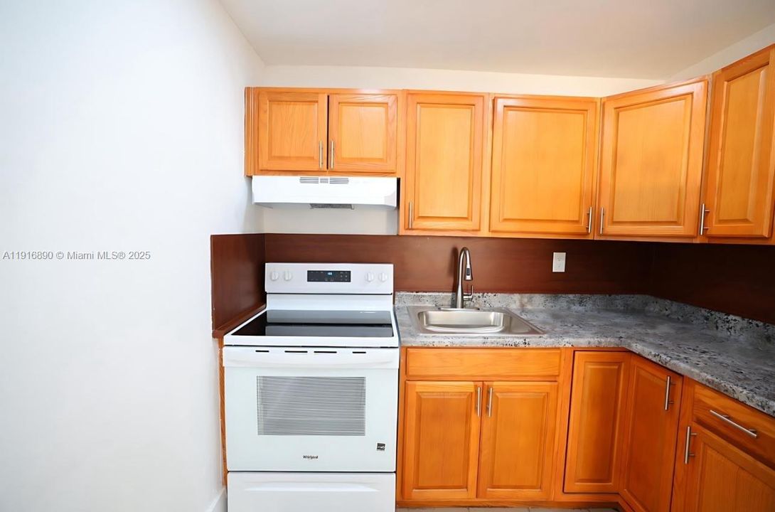 For Rent: $1,600 (1 beds, 1 baths, 0 Square Feet)
