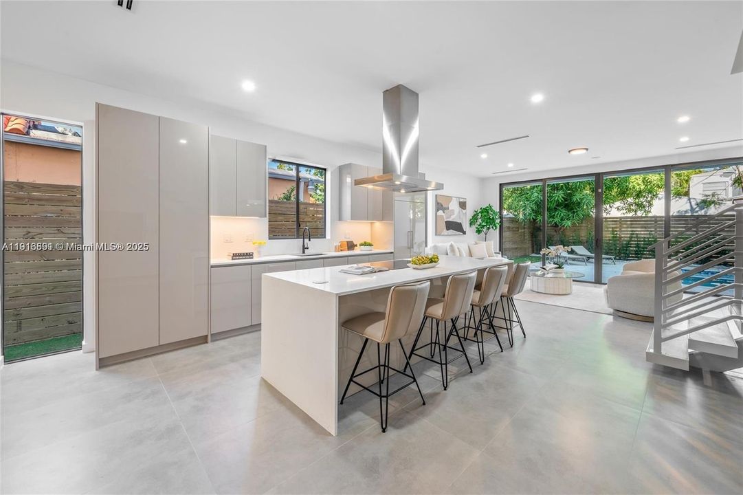 For Sale: $1,595,000 (4 beds, 3 baths, 2400 Square Feet)