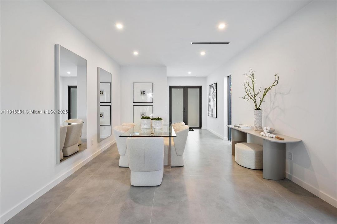 For Sale: $1,595,000 (4 beds, 3 baths, 2400 Square Feet)