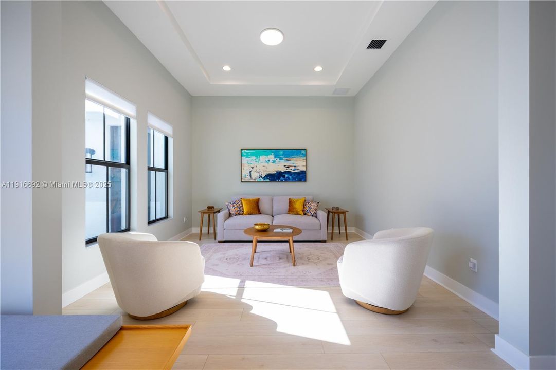 The living room that is perfect for chatting with friends