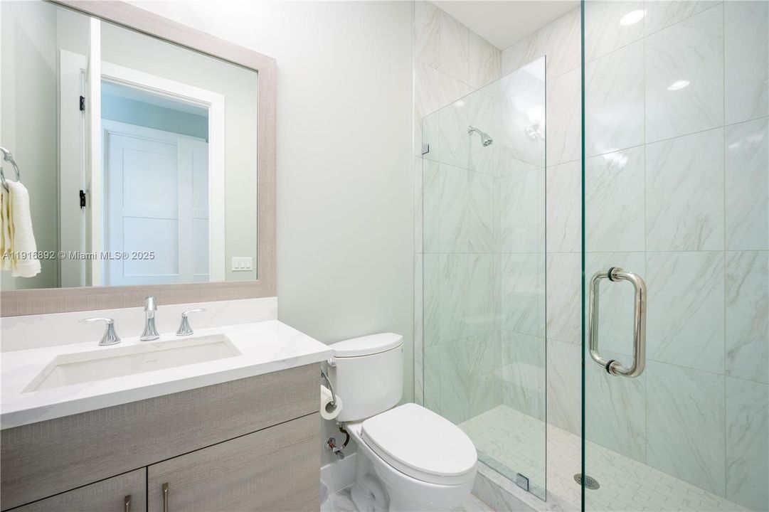 Suite 2's deluxe bathroom