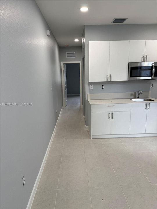 For Rent: $1,800 (1 beds, 1 baths, 0 Square Feet)