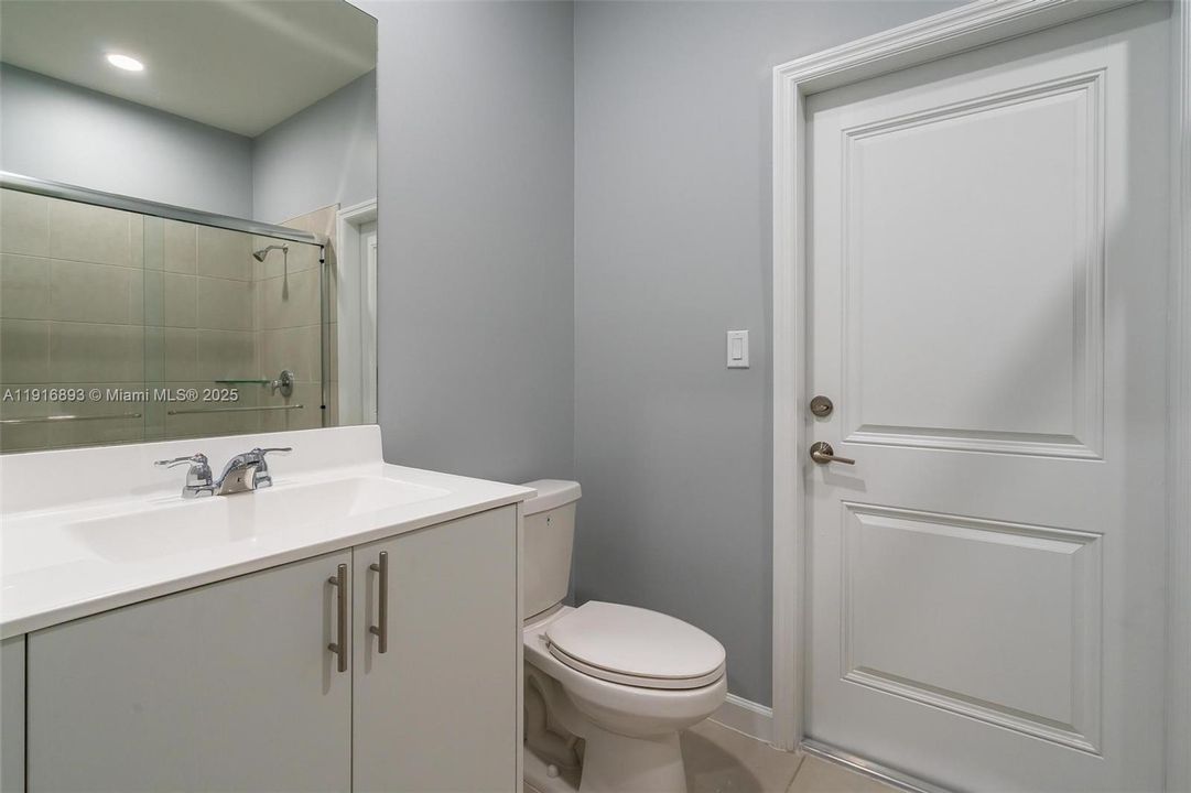 For Rent: $1,800 (1 beds, 1 baths, 0 Square Feet)