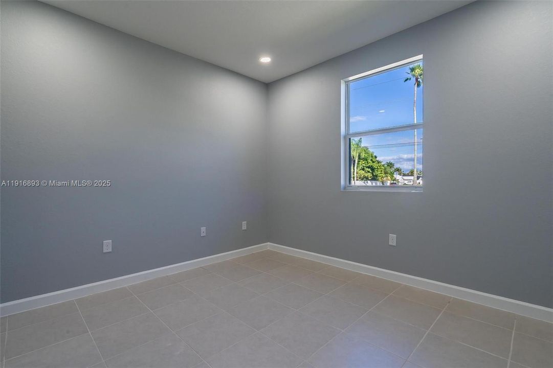 For Rent: $1,800 (1 beds, 1 baths, 0 Square Feet)