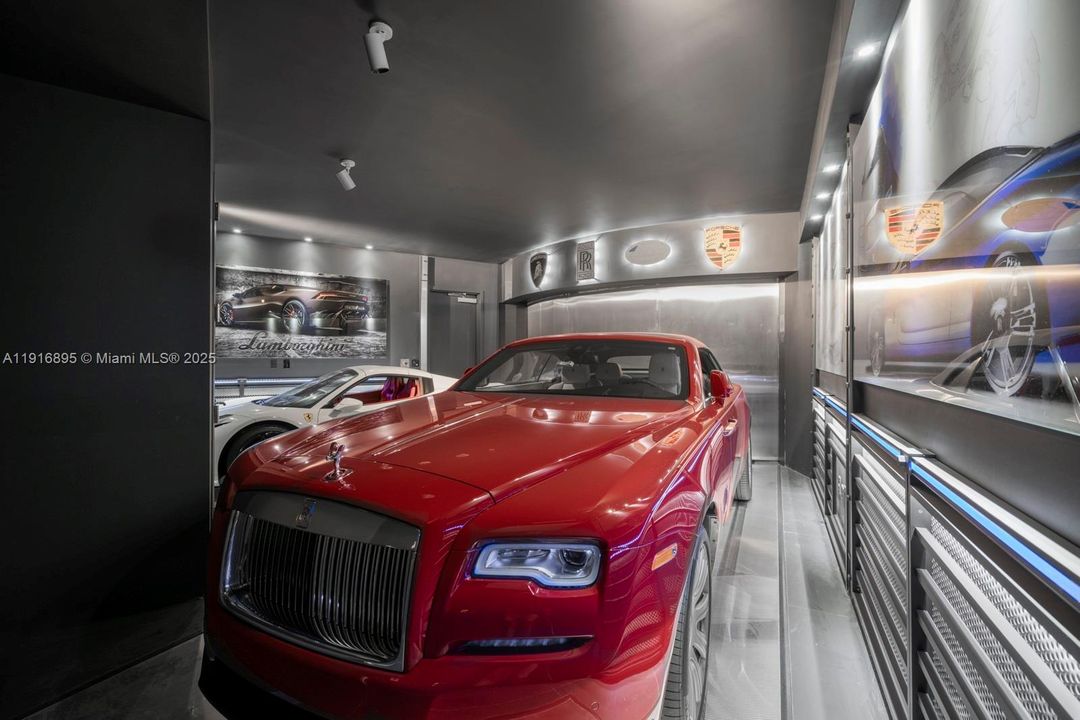 В аренду: $32,000 (4 спален, 4 ванн, 3555 Квадратных фут)